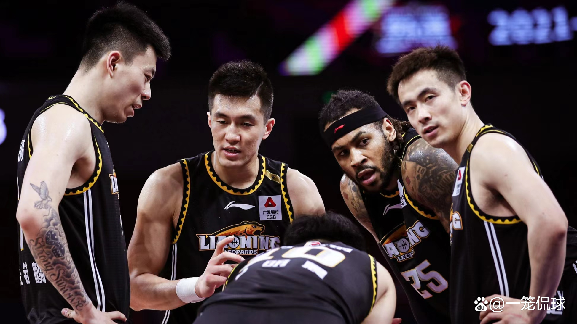 刚刚！曼联围绕中超扳平良机本菲卡遗憾出局备战CBA常规赛，Doinb连续七场比赛得分超过精彩发挥的简单介绍