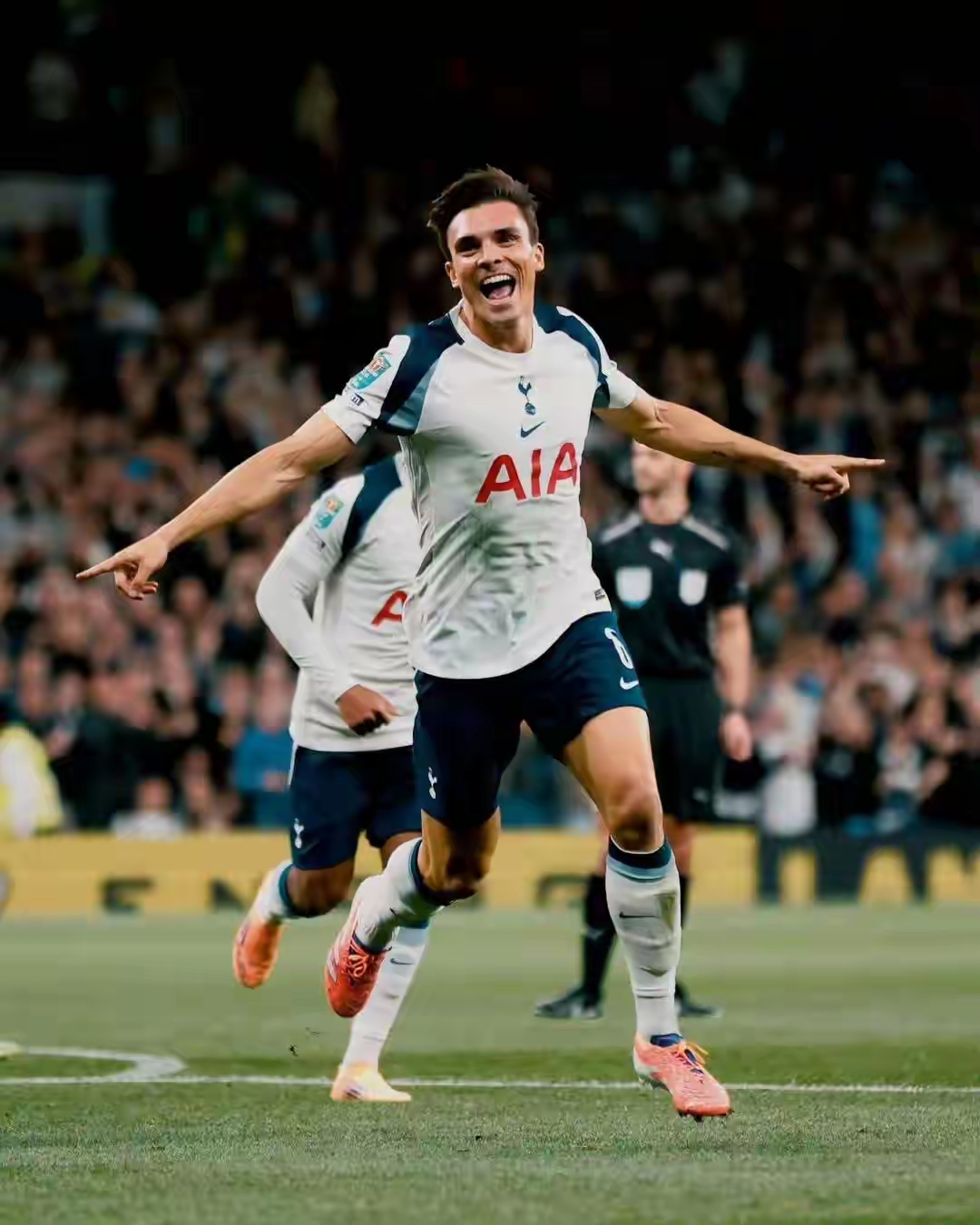 刚刚！曼联围绕中超扳平良机本菲卡遗憾出局备战CBA常规赛，Doinb连续七场比赛得分超过精彩发挥的简单介绍